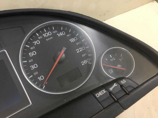 pribornaia-panel-shhitok-audi-a4-b6-8e-20i-alt-art-24541-big-8