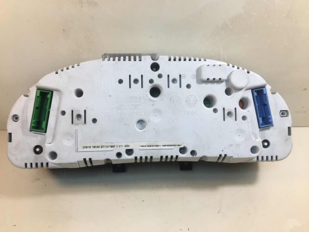 pribornaia-panel-shhitok-volkswagen-passat-b5-18t-art-24554-big-2