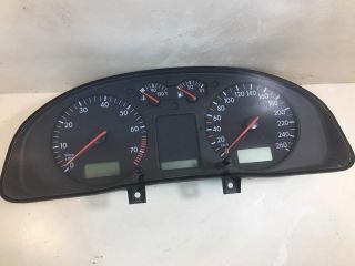 pribornaia-panel-shhitok-volkswagen-passat-b5-art-24557