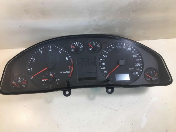 panel-priborov-audi-a6-c5-24i-ack-art-24648-big-0