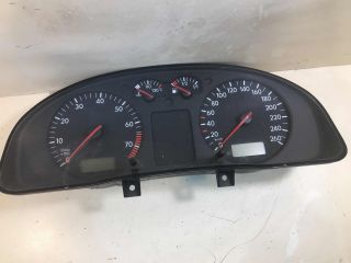 pribornaia-panel-shhitok-volkswagen-passat-b5-art-24651