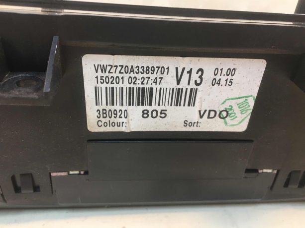 pribornaia-panel-shhitok-volkswagen-passat-b5-gp-18t-3b0920805-art-24713-big-4