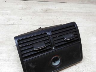 deflektor-obduva-salona-zadnii-audi-a8-d2-art-24966