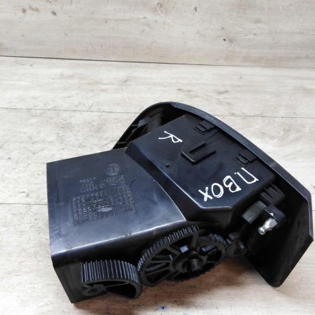 deflektor-obduva-salona-pravyi-centralnyi-peugeot-boxer-art-26306-big-1