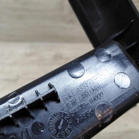 bardacok-veshhevoi-iashhik-kia-ceed-art-27008-big-4