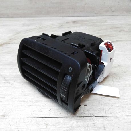 deflektor-levyi-obduva-salona-volkswagen-passat-b5-gp-art-27240-big-0