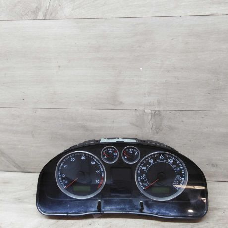 panel-priborov-shhitok-volkswagen-passat-b5-gp-art-27241-big-0