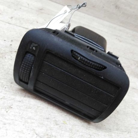 deflektor-obduva-salona-levyi-volkswagen-passat-b5-bu-art-28608-big-0