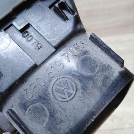 deflektor-obduva-salona-levyi-volkswagen-passat-b5-bu-art-28608-big-1