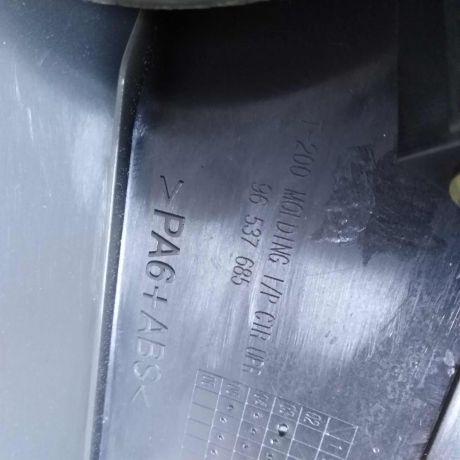 deflektor-centralnyi-obduva-salona-chevrolet-aveo-t200-art-29460-big-2