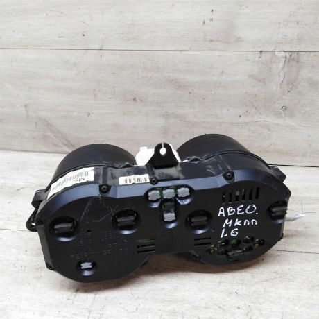 panel-priborov-chevrolet-aveo-t200-shhitok-art-29477-big-3