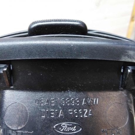 deflektor-obduva-salona-ford-focus-1-rest-art-31288-big-2