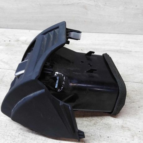 deflektor-obduva-salona-pravyi-defekt-toyota-camry-v40-art-31506-big-2