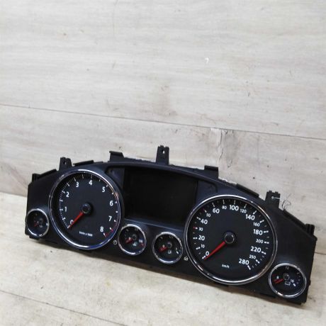 panel-priborov-shhitok-volkswagen-touareg-rest-art-33050-big-0