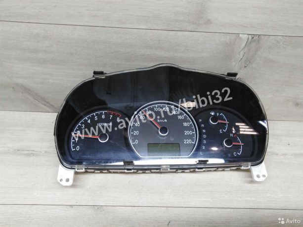 shhitok-priborov-hyundai-elantra-hd-art-33211-big-0