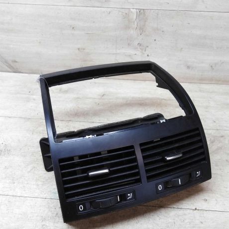 deflektor-obduva-salona-centralnyi-volkswagen-touareg-rest-art-33729-big-0