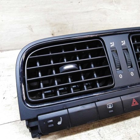 deflektor-obduva-salona-centralnyi-volkswagen-polo-sedan-art-34979-big-1