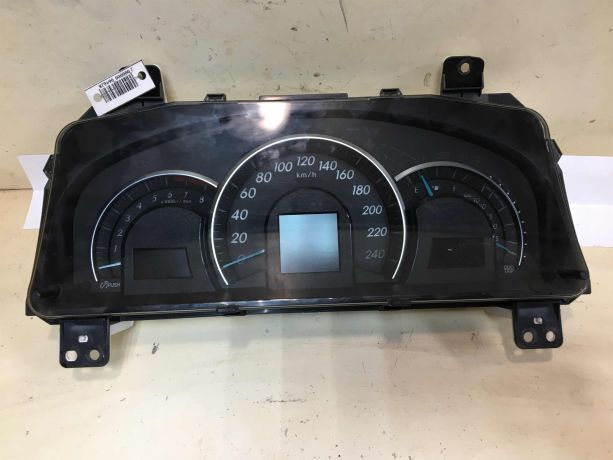 panel-priborov-shhitok-toyota-camry-v50-art-36171-big-0