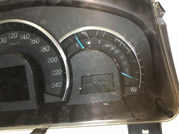 panel-priborov-shhitok-toyota-camry-v50-art-36171-big-1