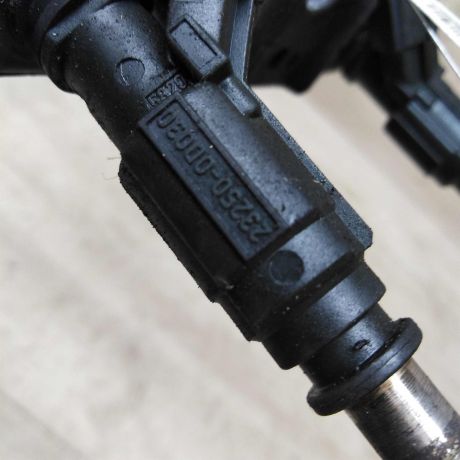 forsunka-toplivnaia-3zz-fe-toyota-corolla-e120-art-39056-big-3