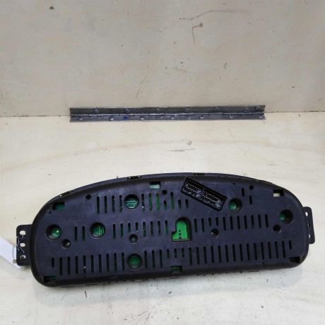 panel-priborov-shhitok-hyundai-elantra-iii-xd-2-do-rest-art-41548-big-4