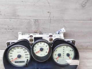 panel-priborov-shhitok-toyota-rav4-ii-xa20-art-42112