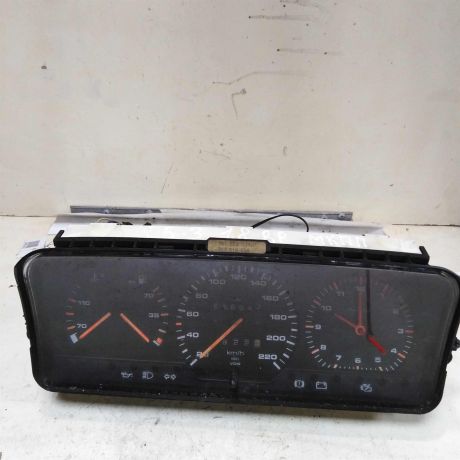 panel-priborov-shhitok-volkswagen-passat-b3-art-42198-big-0