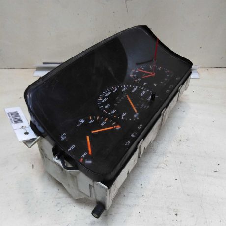 panel-priborov-shhitok-volkswagen-passat-b3-art-42198-big-1