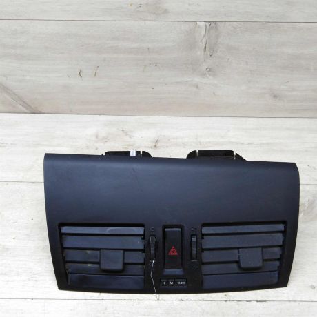 deflektor-obduva-salona-centralnyi-mazda-3-bl-art-48239-big-0