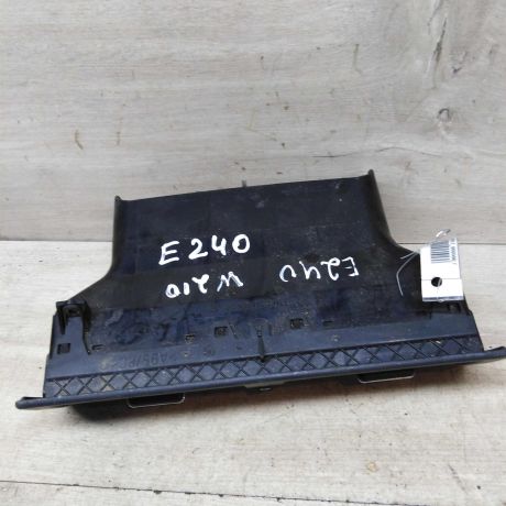 deflektor-obduva-salona-centralnyi-mercedes-e-class-w210-art-51722-big-2
