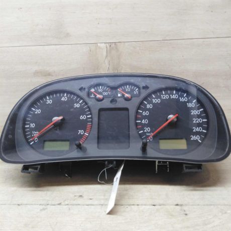 panel-priborov-shhitok-volkswagen-golf-4-20i-art-53763-big-0