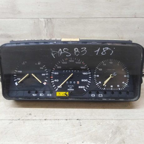 panel-priborov-shhitok-volkswagen-passat-b3-b4-benzin-art-53799-big-1