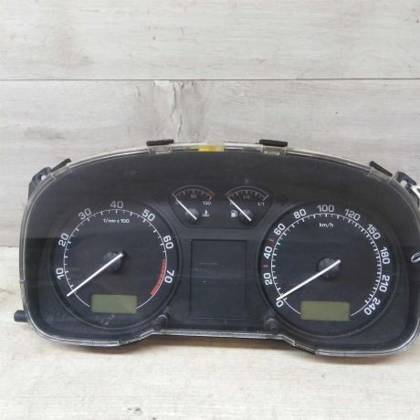 panel-priborov-shhitok-skoda-octavia-tour-16i-akl-art-53816-big-0