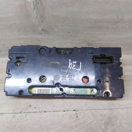 panel-priborov-shhitok-volkswagen-golf-3-art-53884-big-1