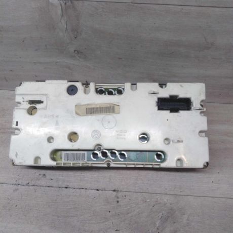 panel-priborov-shhitok-volkswagen-golf-3-art-53905-big-3
