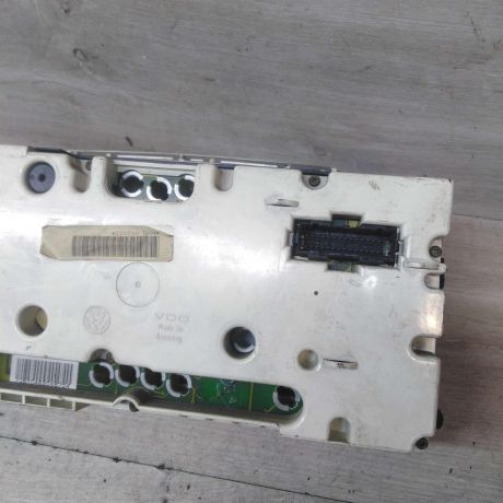 panel-priborov-shhitok-volkswagen-golf-3-art-53905-big-4