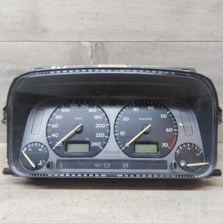 panel-priborov-shhitok-volkswagen-golf-3-benzin-art-54498-big-0
