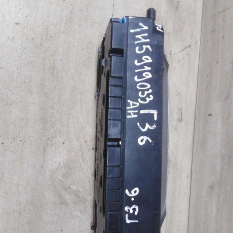 panel-priborov-shhitok-volkswagen-golf-3-benzin-art-54498-big-3