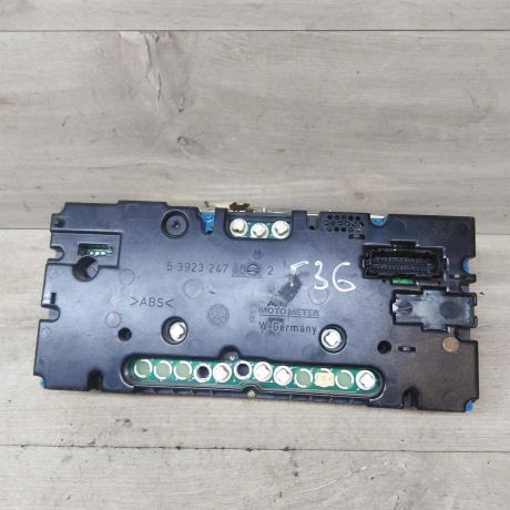 panel-priborov-shhitok-volkswagen-golf-3-benzin-art-54498-big-4