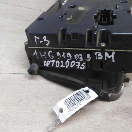 panel-priborov-shhitok-volkswagen-golf-3-dizel-art-54608-big-3