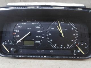 panel-priborov-shhitok-volkswagen-golf-3-art-54753