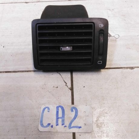 deflektor-obduva-salona-pravyi-peugeot-307-ca2-art-56108-big-0