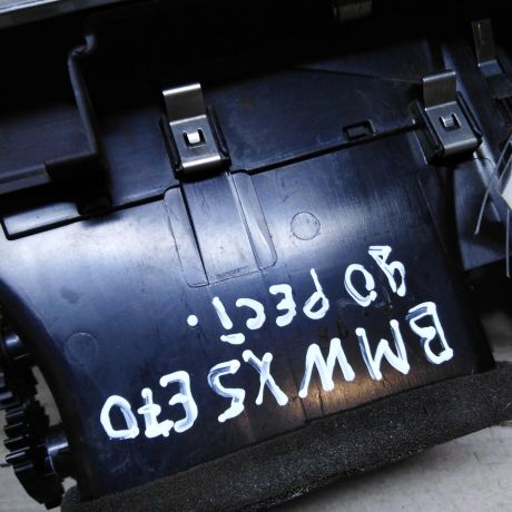 deflektor-obduva-salona-centralnyi-bmw-x5-ii-e70-do-rest-art-57959-big-6