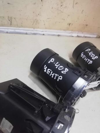 deflektor-obduva-salona-centralnyi-peugeot-408-art-59273-big-1