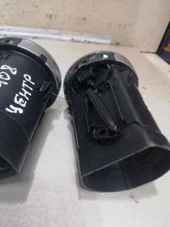 deflektor-obduva-salona-centralnyi-peugeot-408-art-59273-big-2