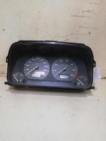 panel-priborov-shhitok-volkswagen-golf-3-art-59680-big-0