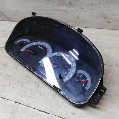 panel-priborov-shhitok-hyundai-elantra-iii-xd-xetcbek-art-59796-big-3