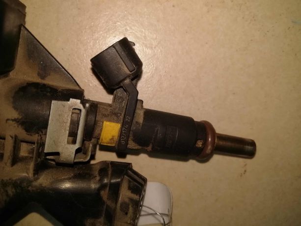 forsunka-toplivnaia-peugeot-408-16i-akpp-mb-gu35-art-60036-big-6