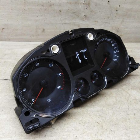 panel-priborov-shhitok-volkswagen-passat-b6-19tdi-mkpp-27-art-61054-big-1