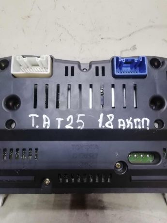 panel-priborov-shhitok-toyota-avensis-t25-art-61561-big-6